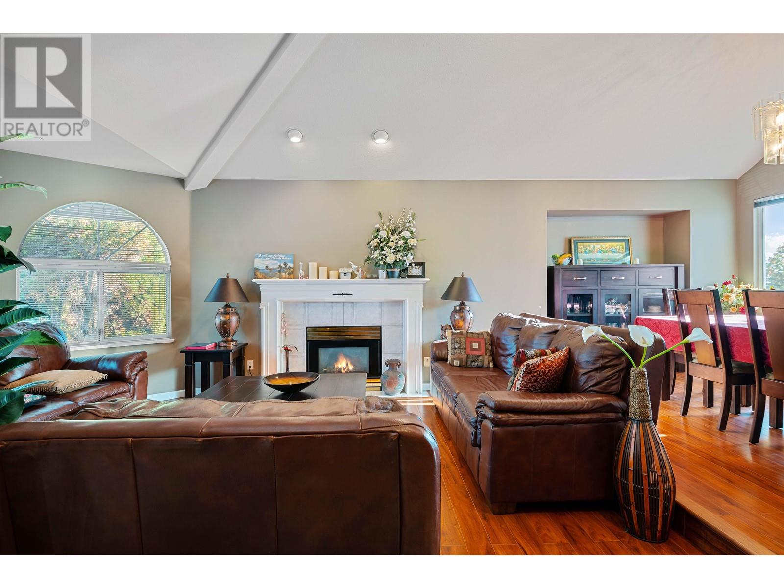 1568 Wintergreen Place, Coquitlam, British Columbia  V3E 2V5 - Photo 3 - R2823686