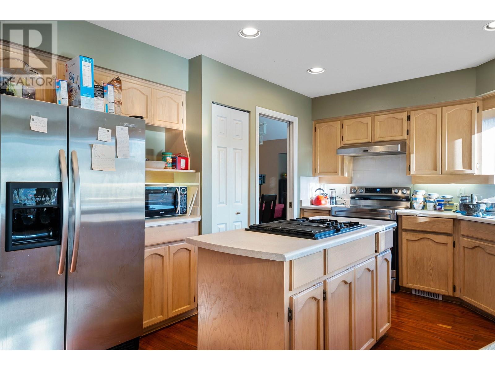 1568 Wintergreen Place, Coquitlam, British Columbia  V3E 2V5 - Photo 9 - R2823686
