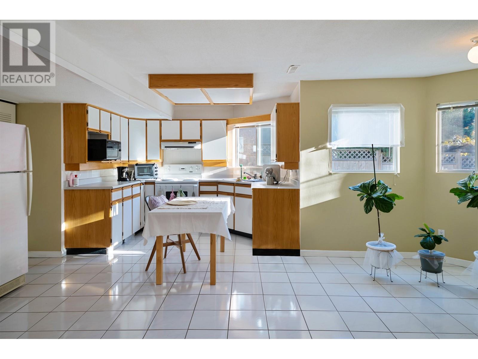 1568 Wintergreen Place, Coquitlam, British Columbia  V3E 2V5 - Photo 25 - R2823686