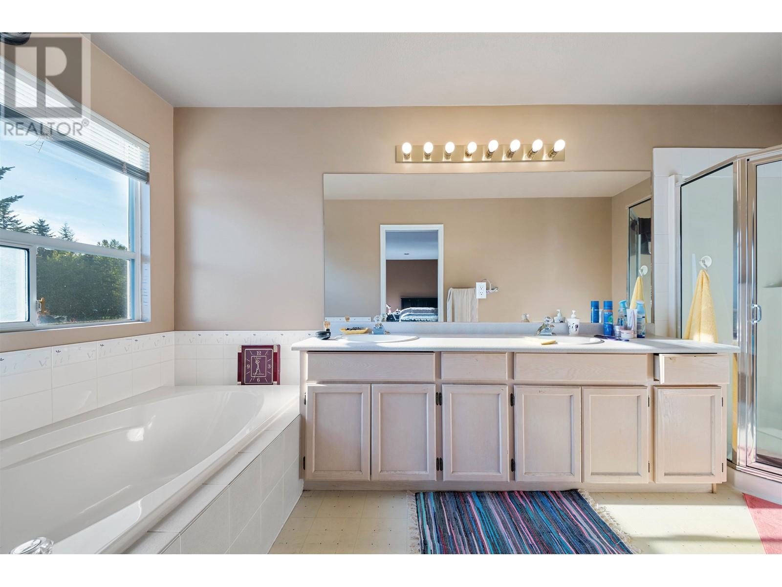 1568 Wintergreen Place, Coquitlam, British Columbia  V3E 2V5 - Photo 20 - R2823686