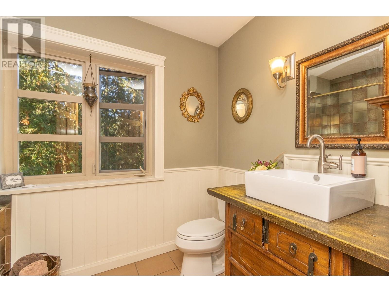 2094 Parkside Lane, North Vancouver, British Columbia  V7G 1X5 - Photo 28 - R2823503