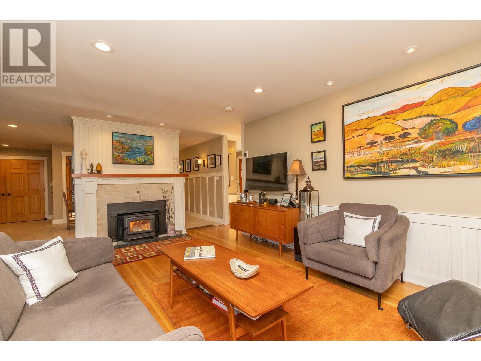 2094 Parkside Lane, North Vancouver, British Columbia  V7G 1X5 - Photo 14 - R2823503