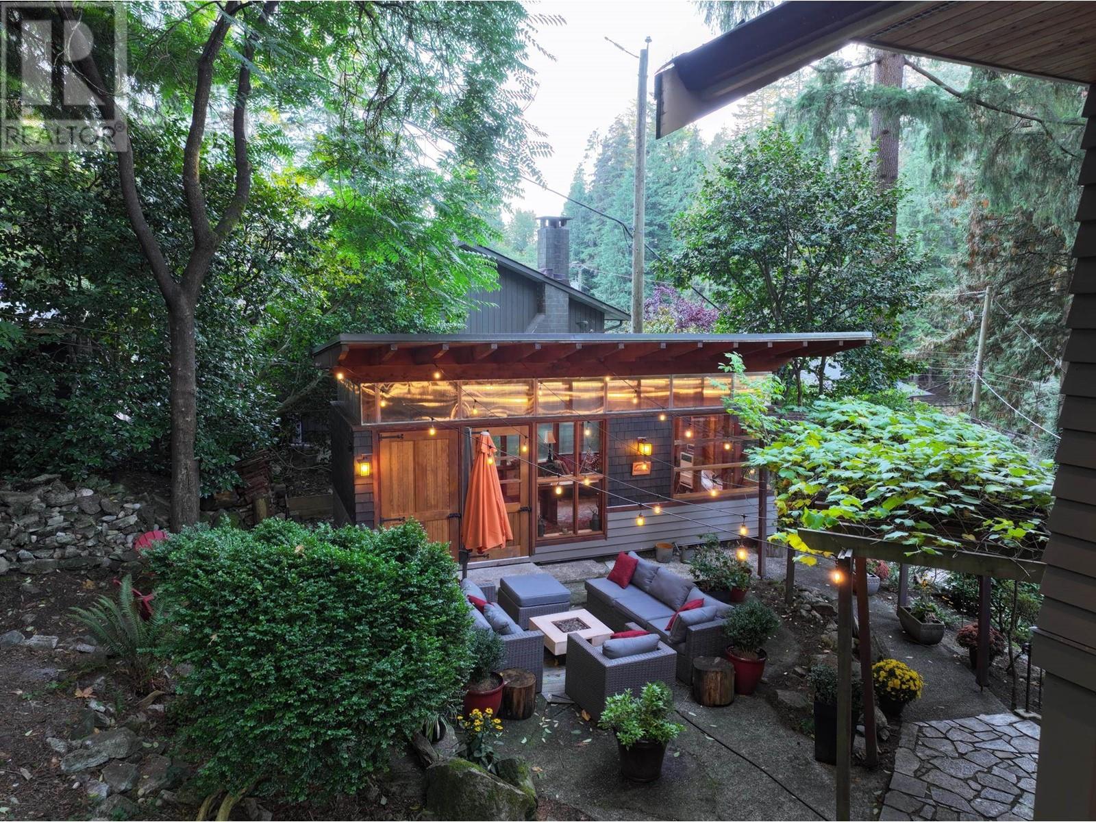 2094 Parkside Lane, North Vancouver, British Columbia  V7G 1X5 - Photo 7 - R2823503
