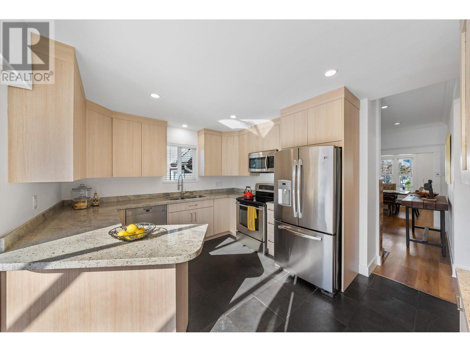 2766 Charles Street, Vancouver, British Columbia  V5K 3A7 - Photo 12 - R2823757