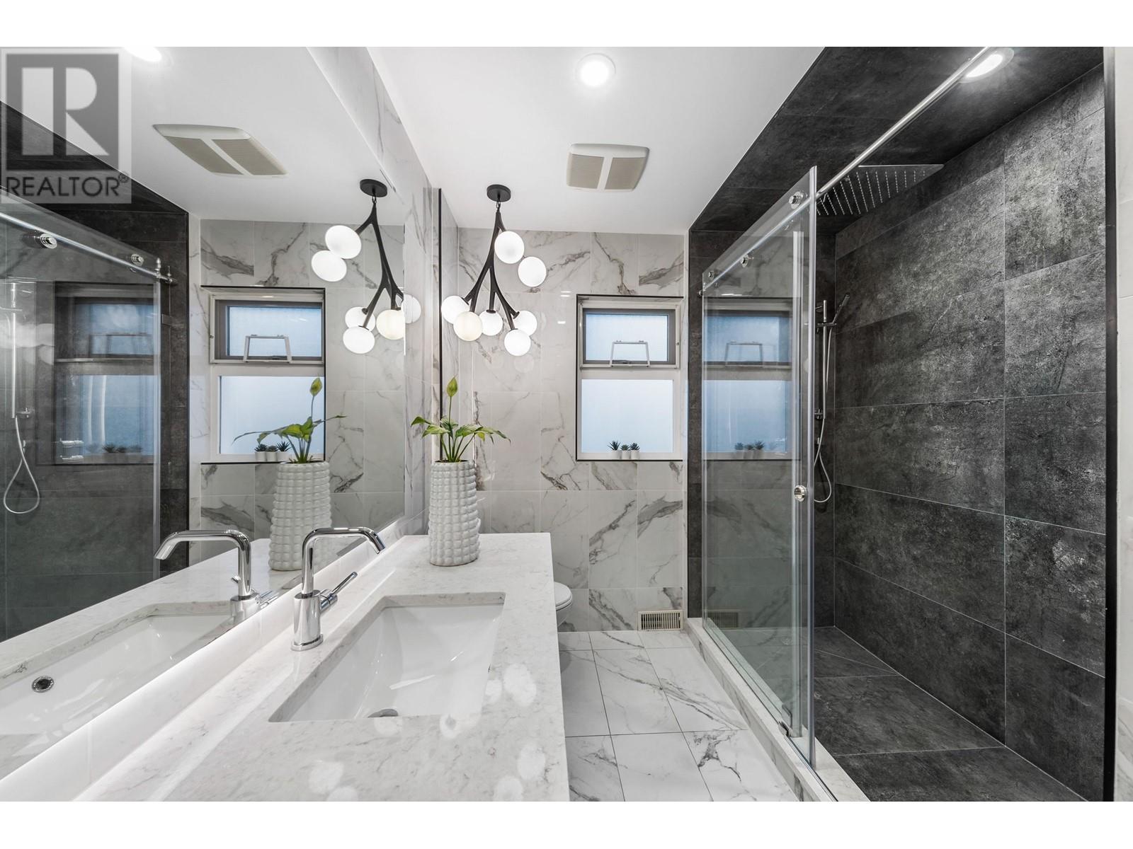 2766 Charles Street, Vancouver, British Columbia  V5K 3A7 - Photo 15 - R2823757