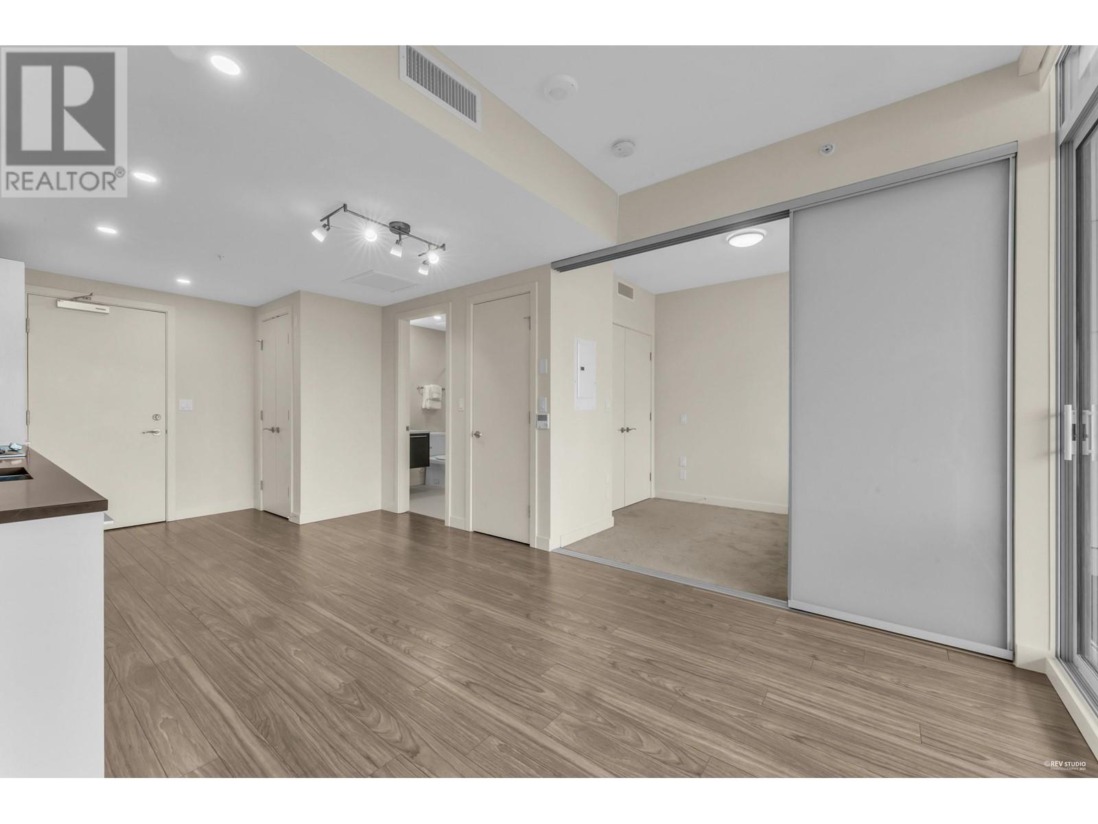 2301 6383 Mckay Avenue, Burnaby, British Columbia  V5H 0H8 - Photo 4 - R2823571