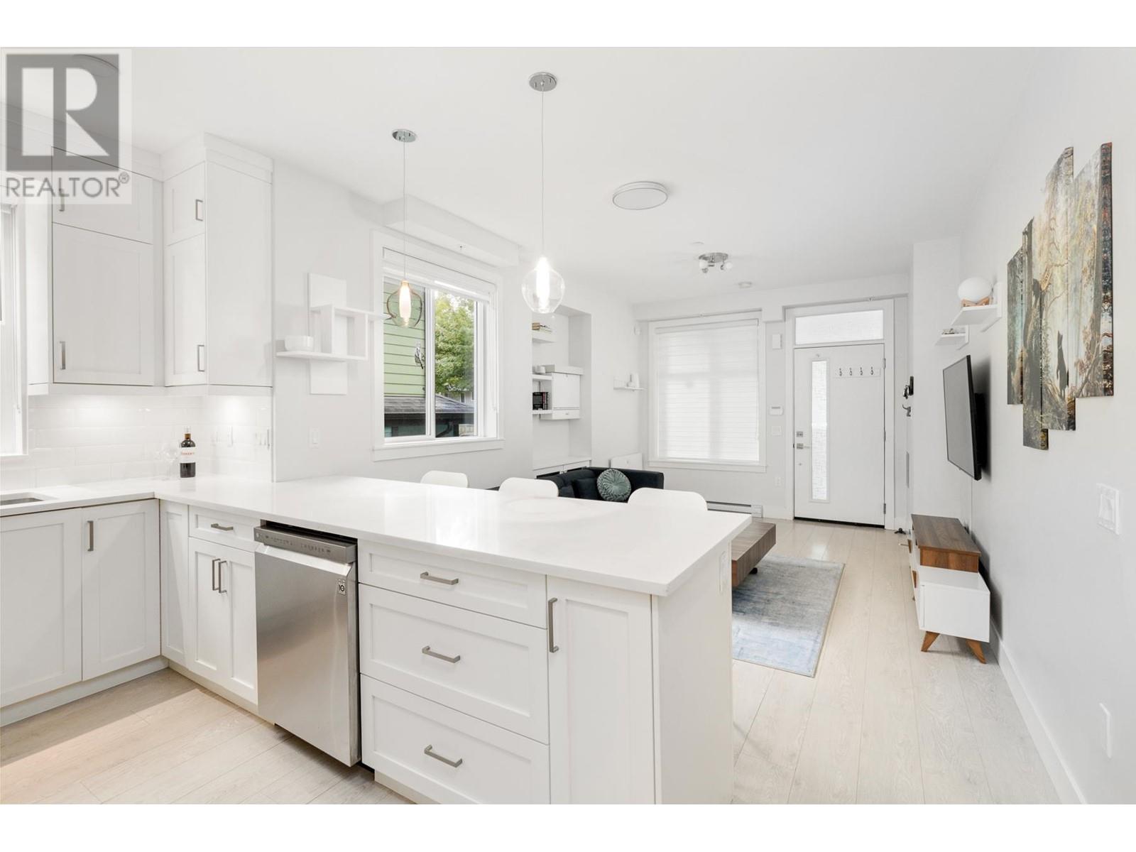 101 2763 Horley Street, Vancouver, British Columbia  V5R 4R7 - Photo 9 - R2823850