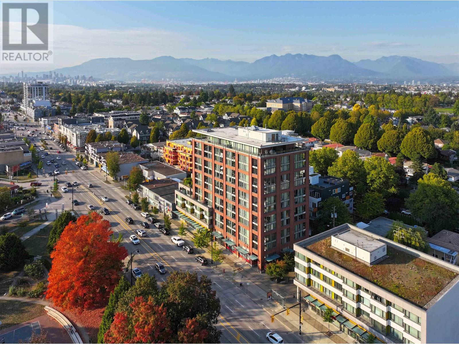 PH3 2689 KINGSWAY, vancouver, British Columbia