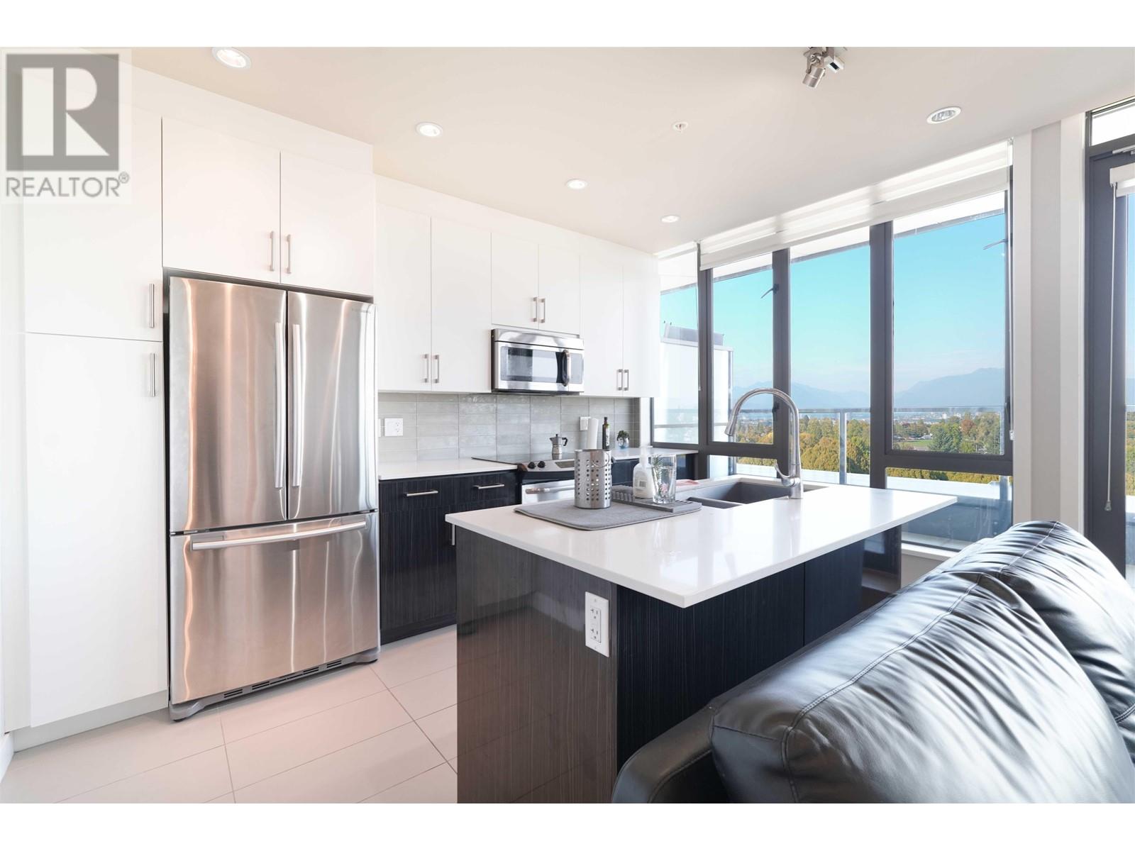 Ph3 2689 Kingsway, Vancouver, British Columbia  V5R 0C3 - Photo 2 - R2823948
