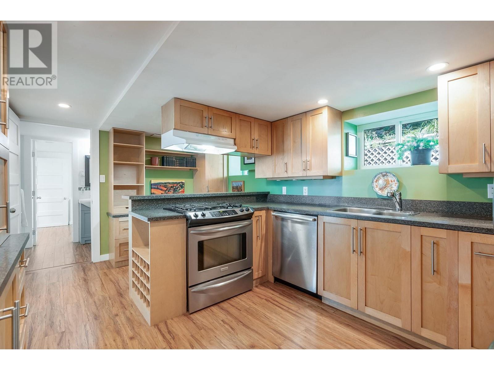 983 Privateer Road, Bowen Island, British Columbia  V0N 1G2 - Photo 24 - R2813759