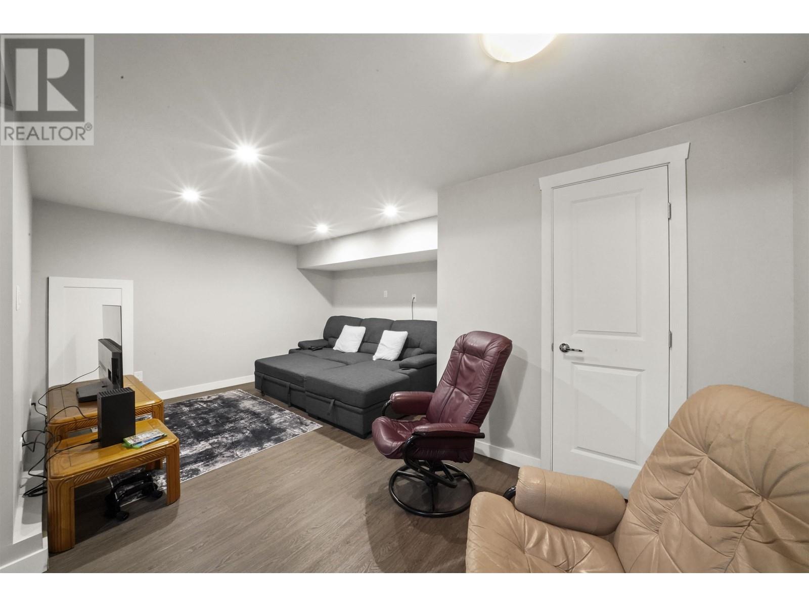 908 Lillian Street, Coquitlam, British Columbia  V3J 5C4 - Photo 19 - R2823858