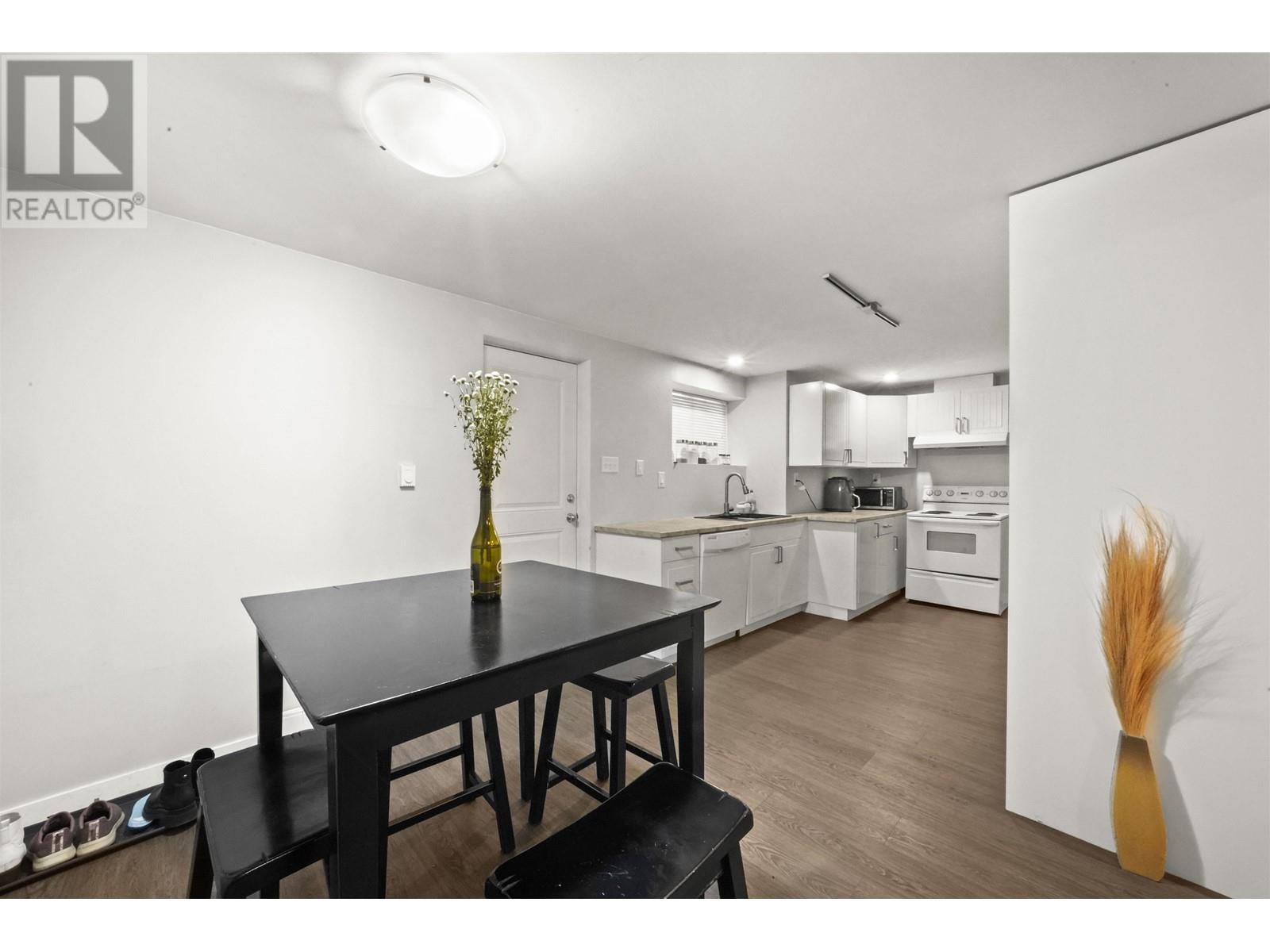 908 Lillian Street, Coquitlam, British Columbia  V3J 5C4 - Photo 21 - R2823858