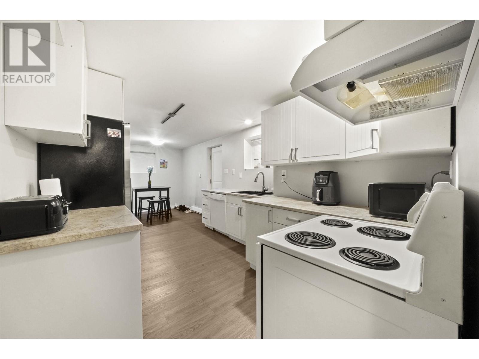 908 Lillian Street, Coquitlam, British Columbia  V3J 5C4 - Photo 23 - R2823858