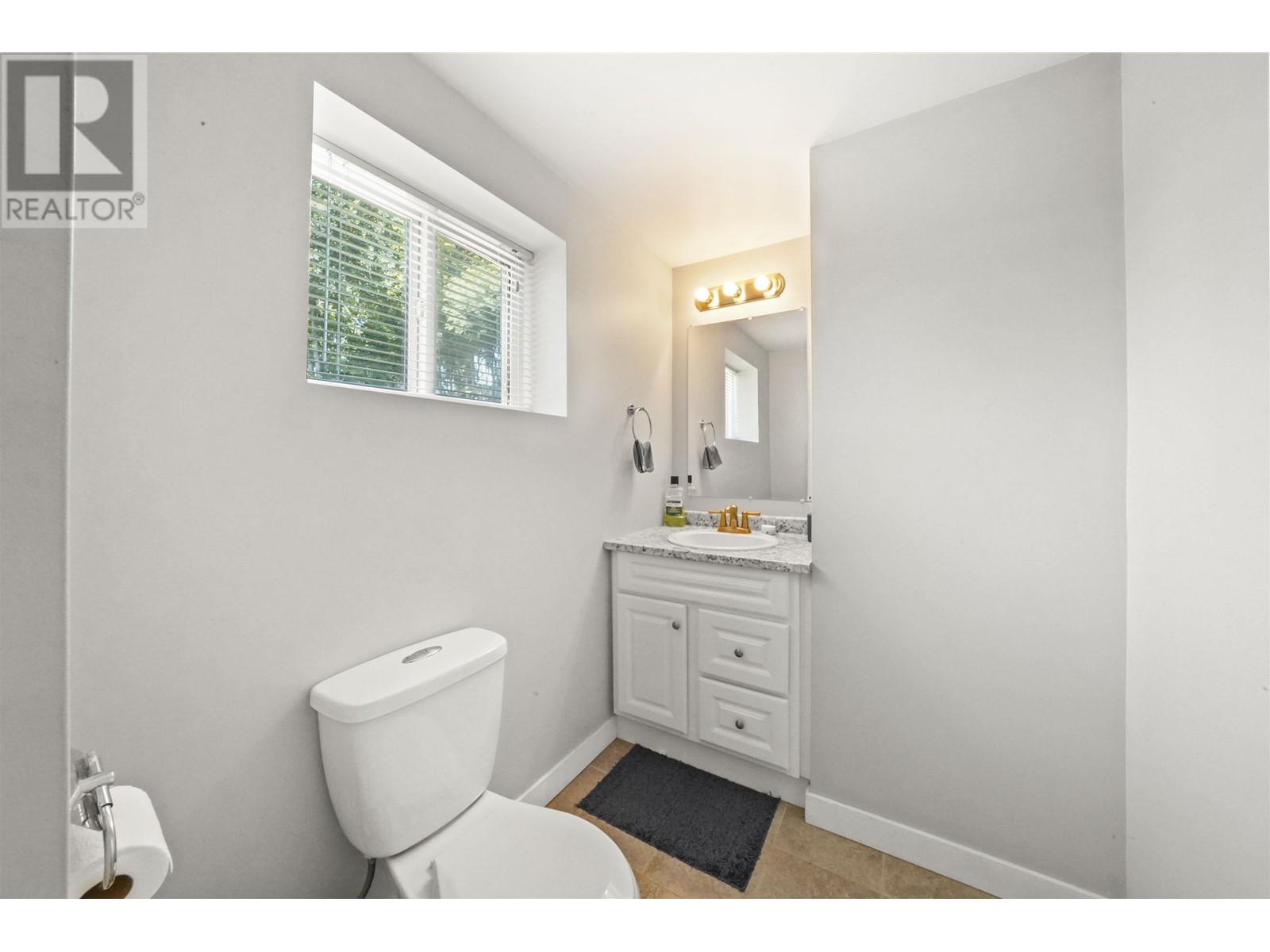 908 Lillian Street, Coquitlam, British Columbia  V3J 5C4 - Photo 24 - R2823858