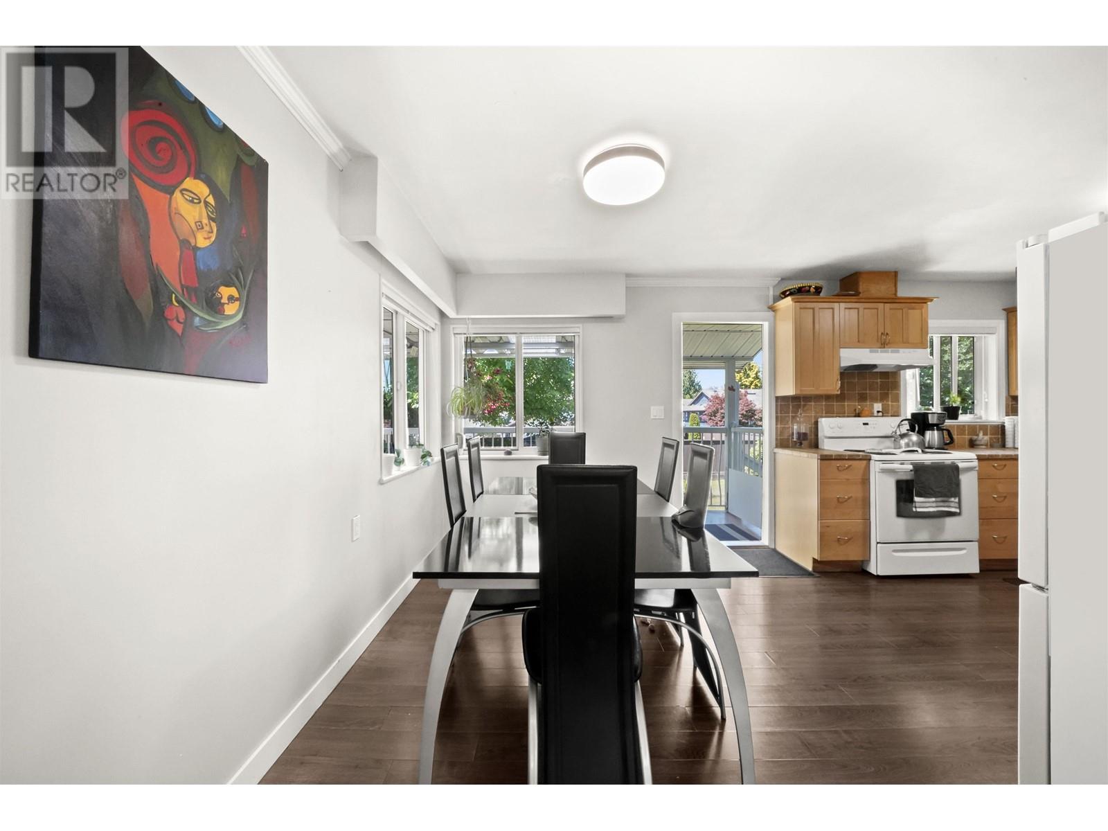 908 Lillian Street, Coquitlam, British Columbia  V3J 5C4 - Photo 6 - R2823858