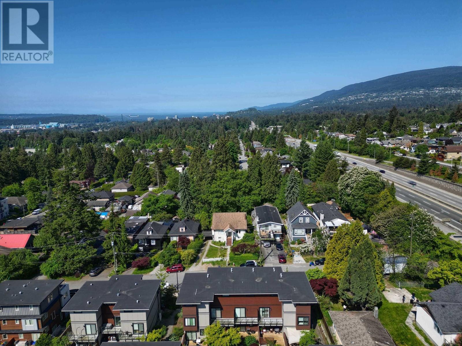 2357 Western Avenue, North Vancouver, British Columbia  V7M 2L4 - Photo 2 - R2823868