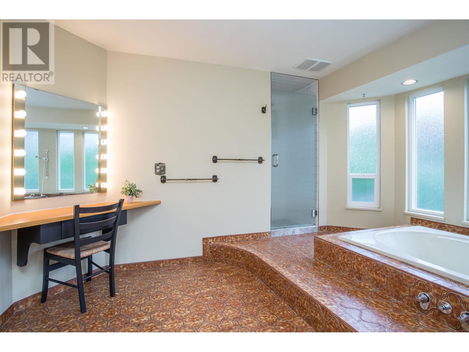 1321 Eastern Drive, Port Coquitlam, British Columbia  V3C 4J3 - Photo 15 - R2823872