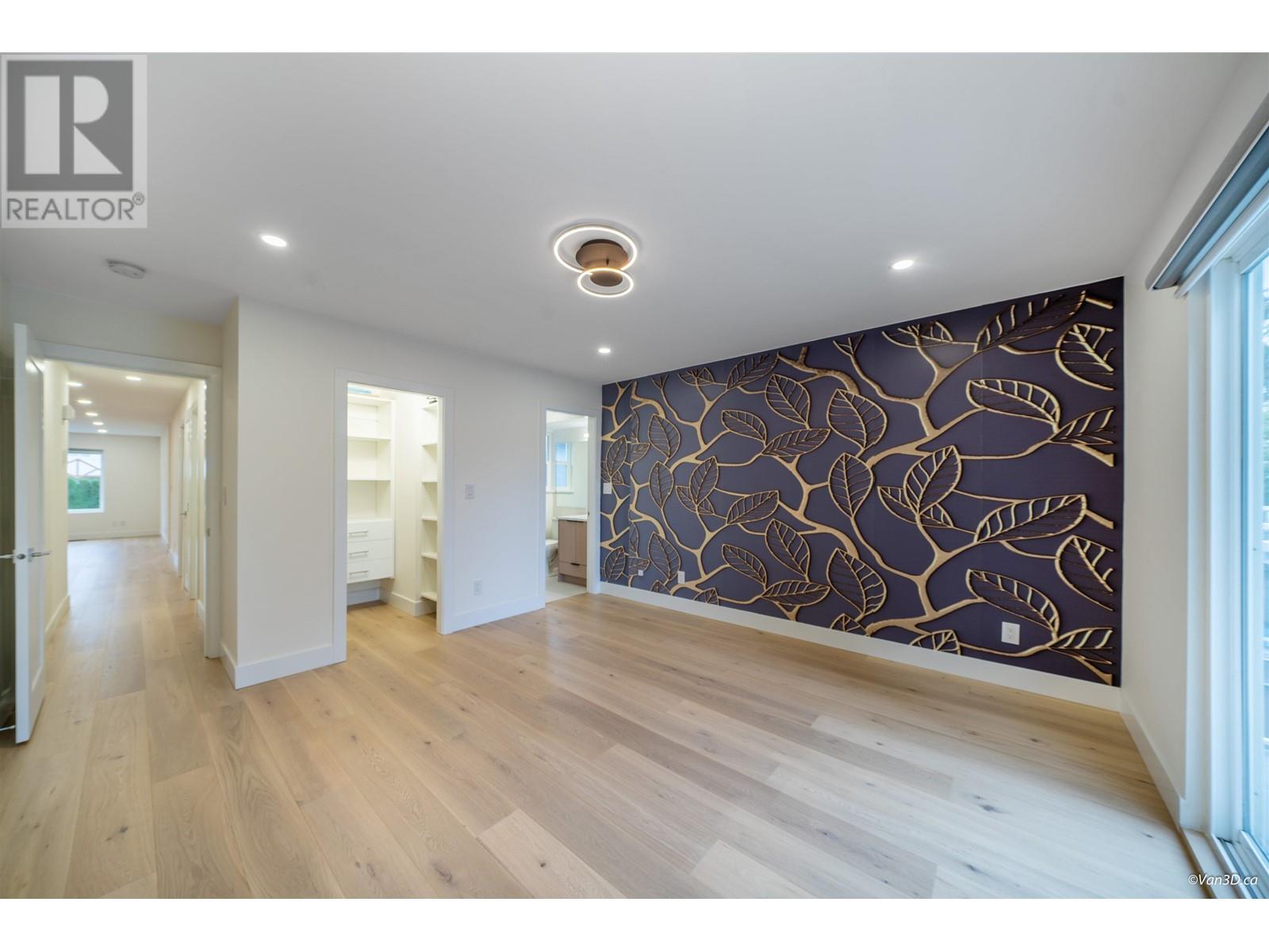 1828 Laurier Avenue, Port Coquitlam, British Columbia  V3B 2C4 - Photo 12 - R2823896