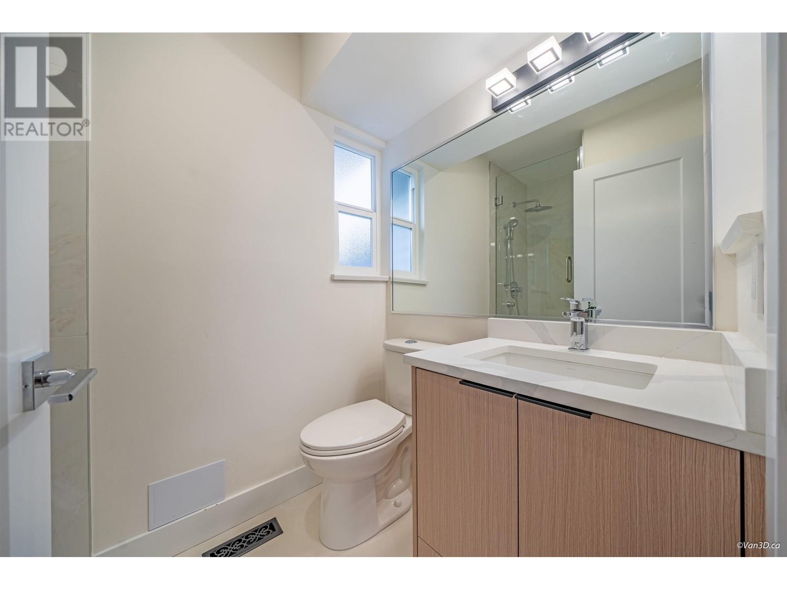 1828 Laurier Avenue, Port Coquitlam, British Columbia  V3B 2C4 - Photo 13 - R2823896