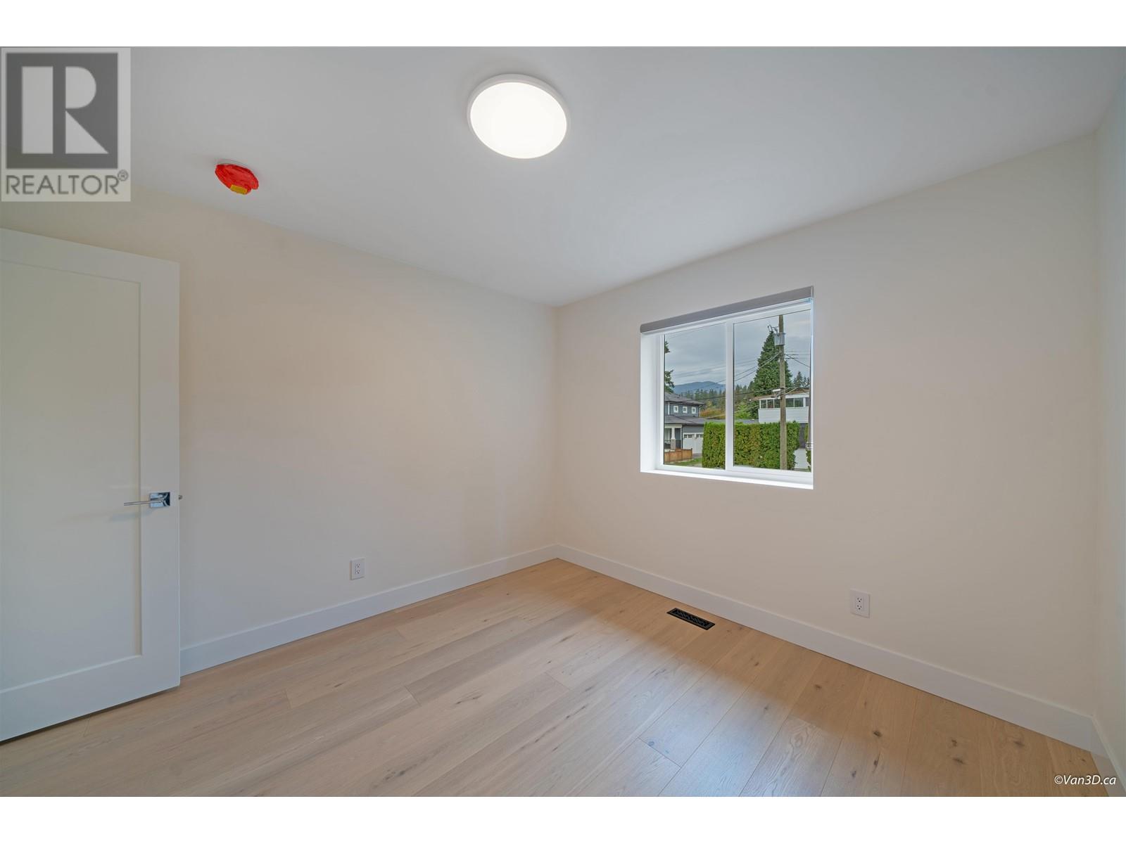 1828 Laurier Avenue, Port Coquitlam, British Columbia  V3B 2C4 - Photo 15 - R2823896
