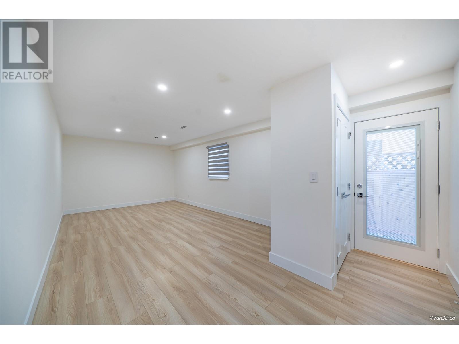1828 Laurier Avenue, Port Coquitlam, British Columbia  V3B 2C4 - Photo 18 - R2823896