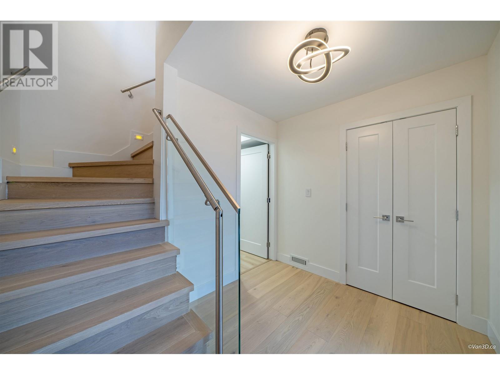 1828 Laurier Avenue, Port Coquitlam, British Columbia  V3B 2C4 - Photo 28 - R2823896