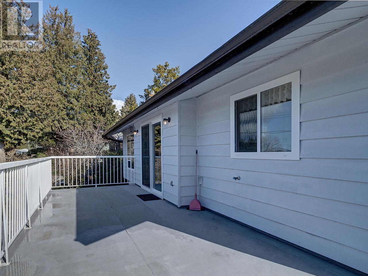 4764 Fir Road, Sechelt, British Columbia  V7Z 0B4 - Photo 11 - R2823938