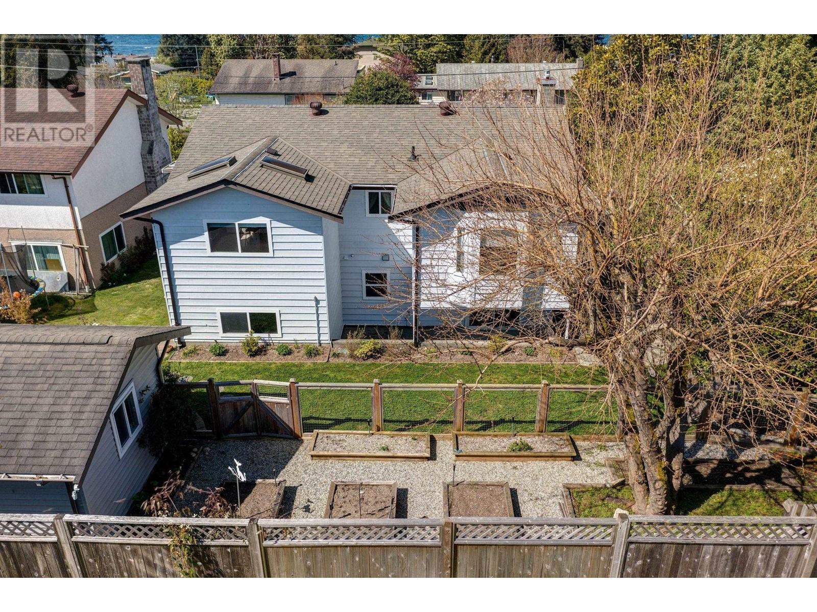 4764 Fir Road, Sechelt, British Columbia  V7Z 0B4 - Photo 33 - R2823938