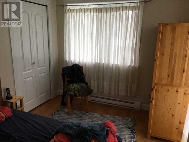 280 E Carisbrooke Road, North Vancouver, British Columbia  V7N 1N2 - Photo 2 - R2823897