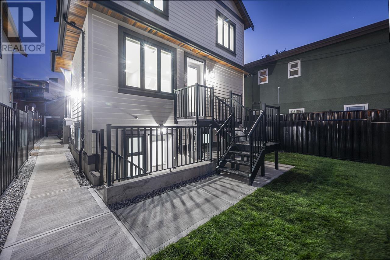 2109 E 29th Avenue, Vancouver, British Columbia  V5N 2Z2 - Photo 2 - R2822677