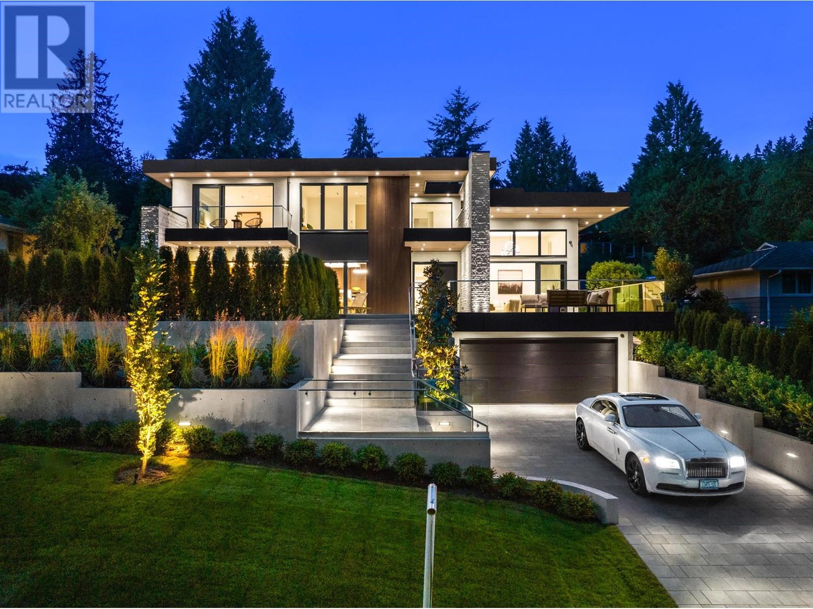 1385 Ottawa Avenue, West Vancouver, British Columbia  V7T 2H6 - Photo 2 - R2814203