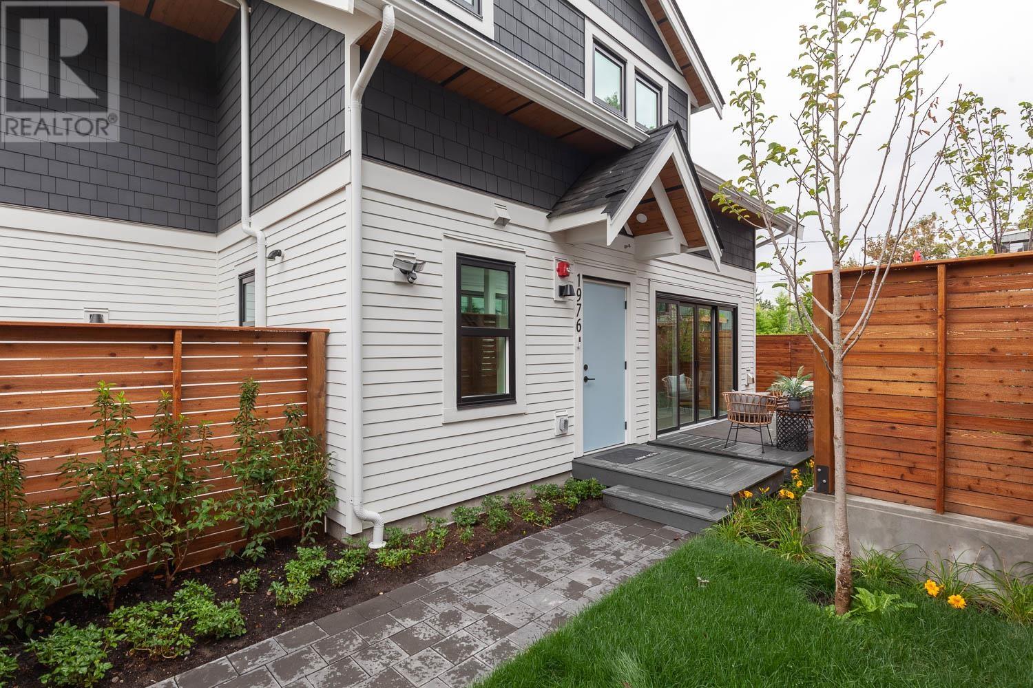 1976 E 7th Avenue, Vancouver, British Columbia  V5N 1S4 - Photo 3 - R2823959