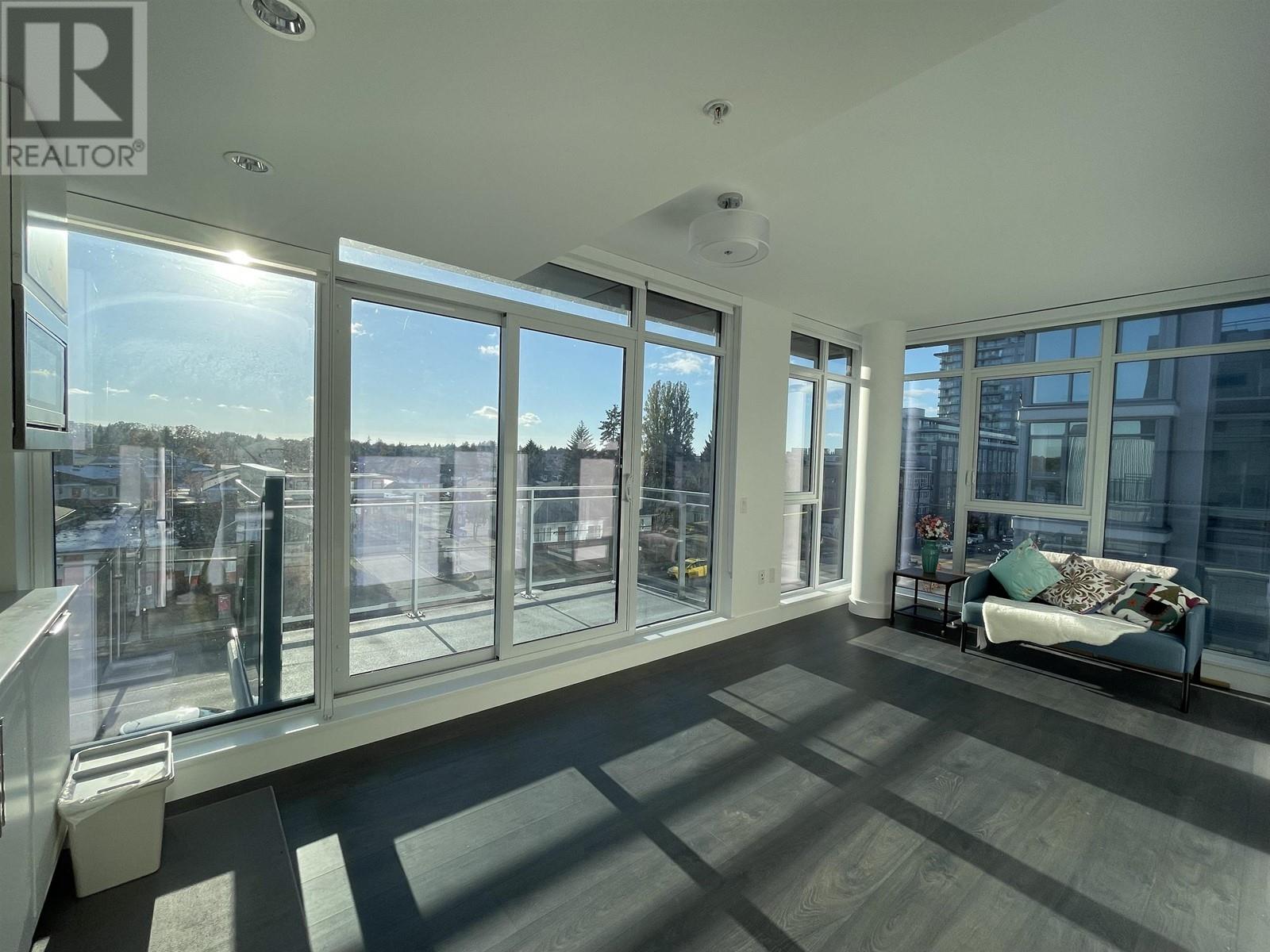 404 2455 Kingsway, Vancouver, British Columbia  V5R 5G8 - Photo 4 - R2823962