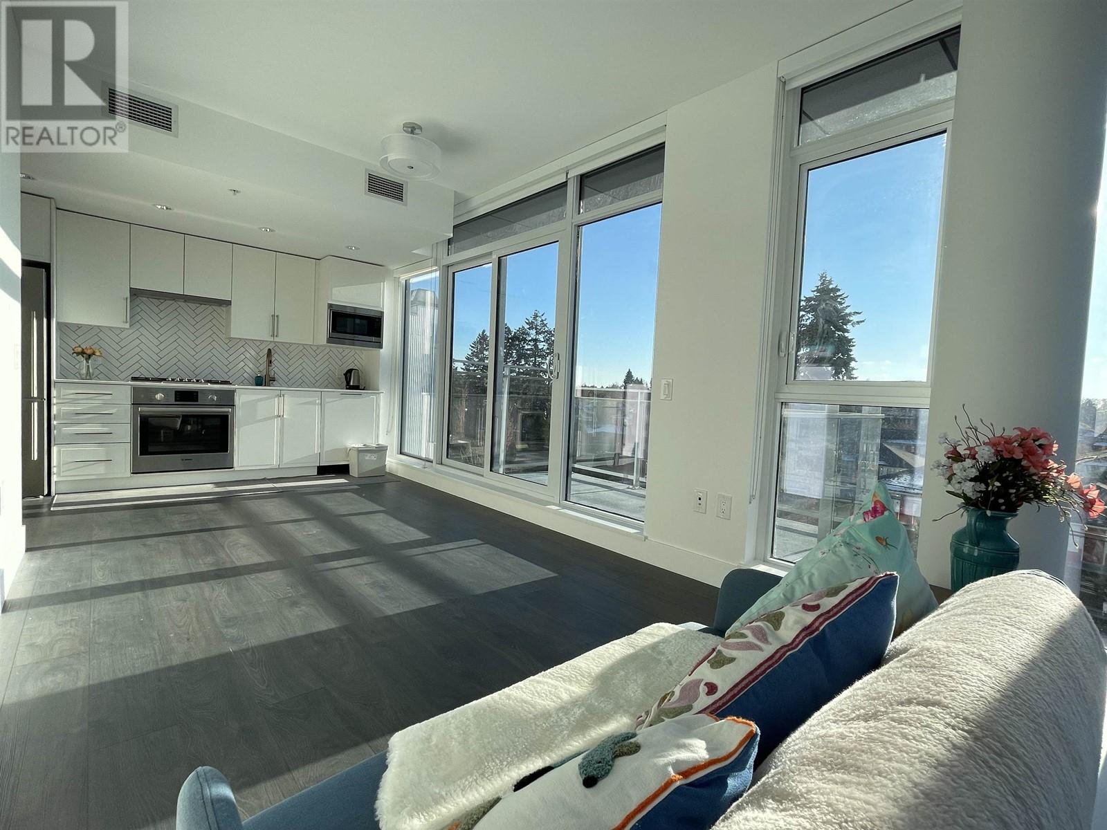 404 2455 Kingsway, Vancouver, British Columbia  V5R 5G8 - Photo 5 - R2823962