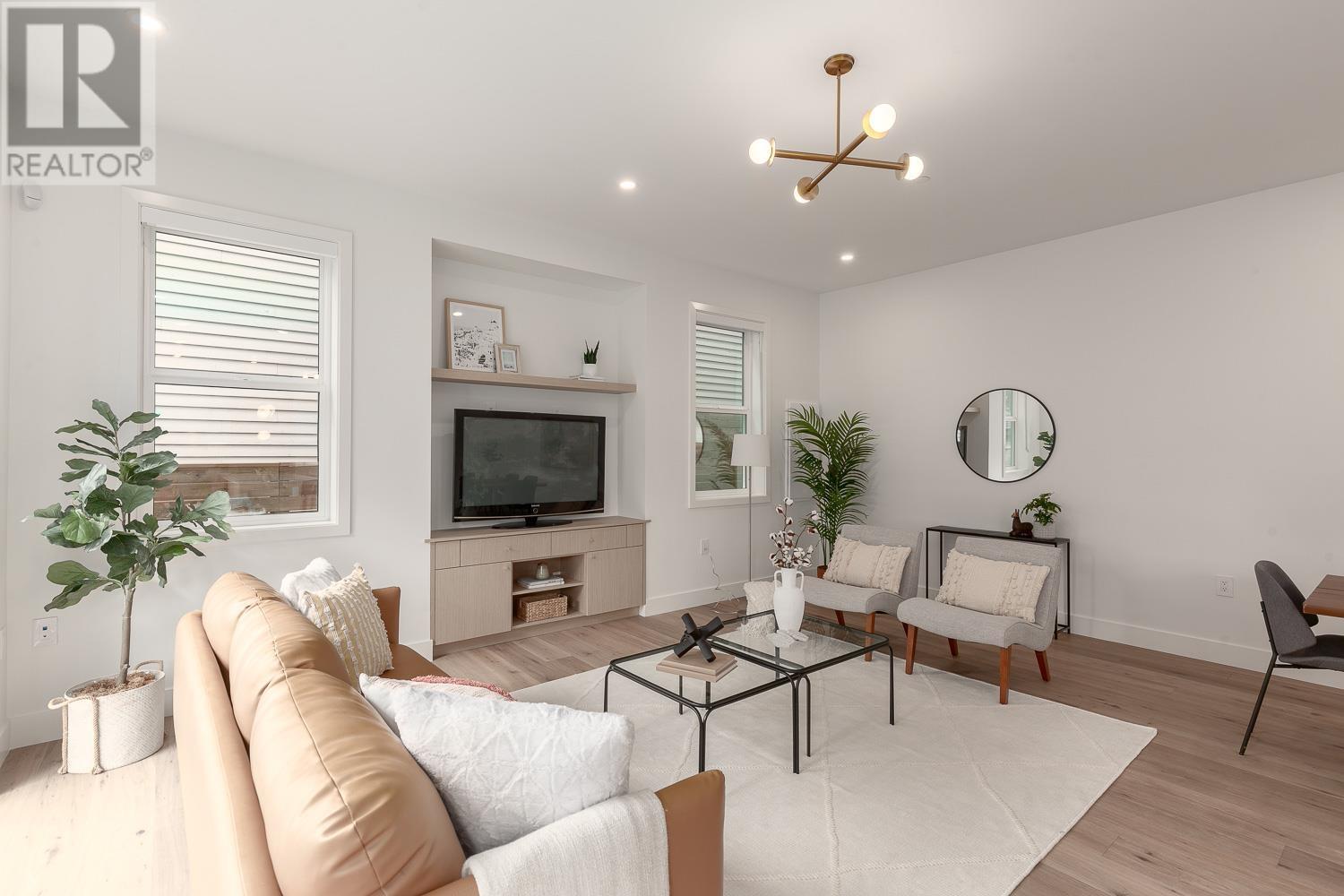 1972 E 7th Avenue, Vancouver, British Columbia  V5N 1S4 - Photo 13 - R2823965