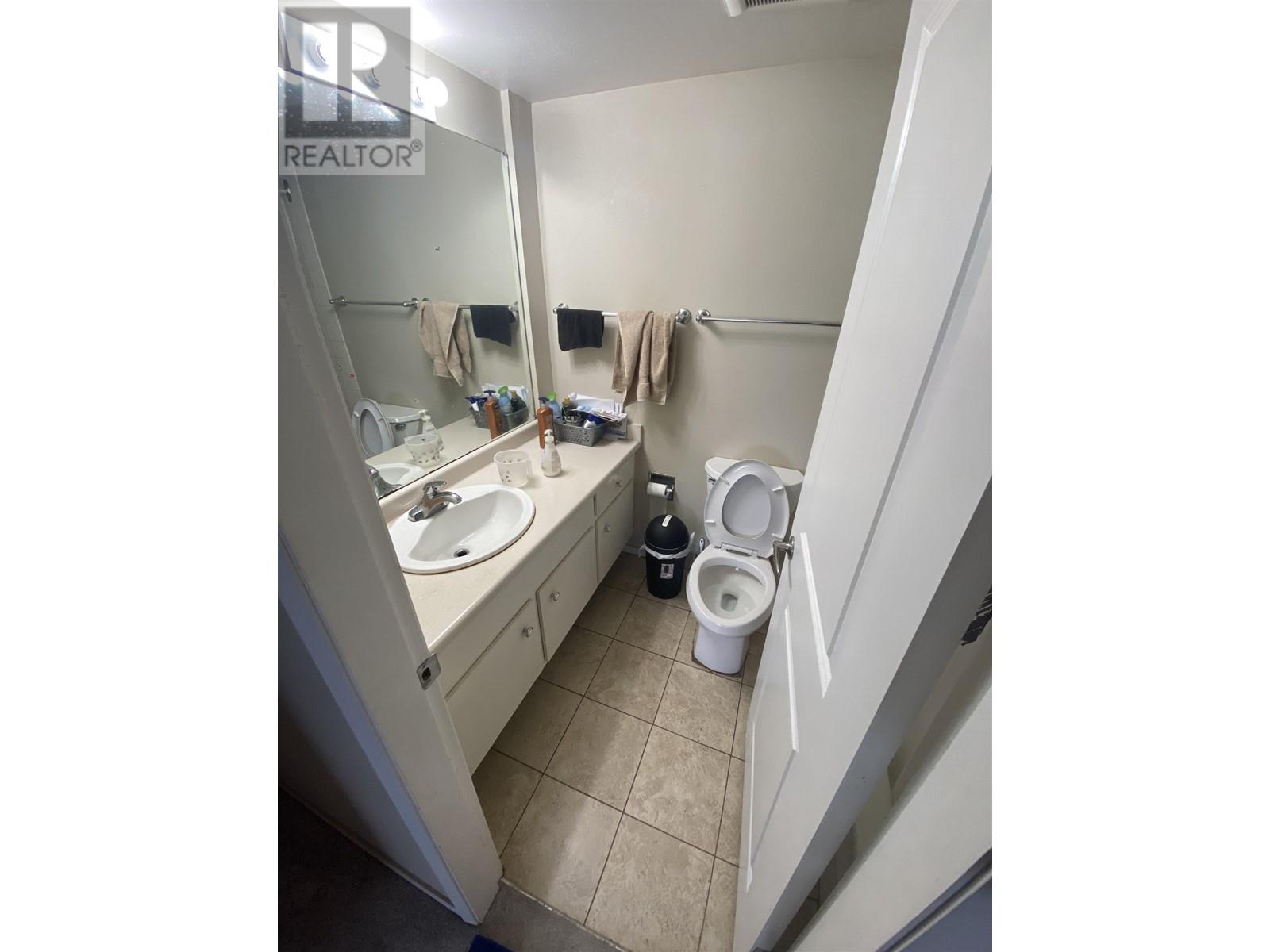 301 8040 Ryan Road, Richmond, British Columbia  V7A 2E5 - Photo 11 - R2823977