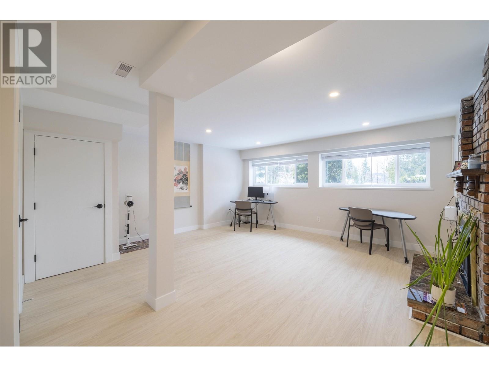 3345 Cardinal Drive, Burnaby, British Columbia  V5A 2T7 - Photo 20 - R2824008