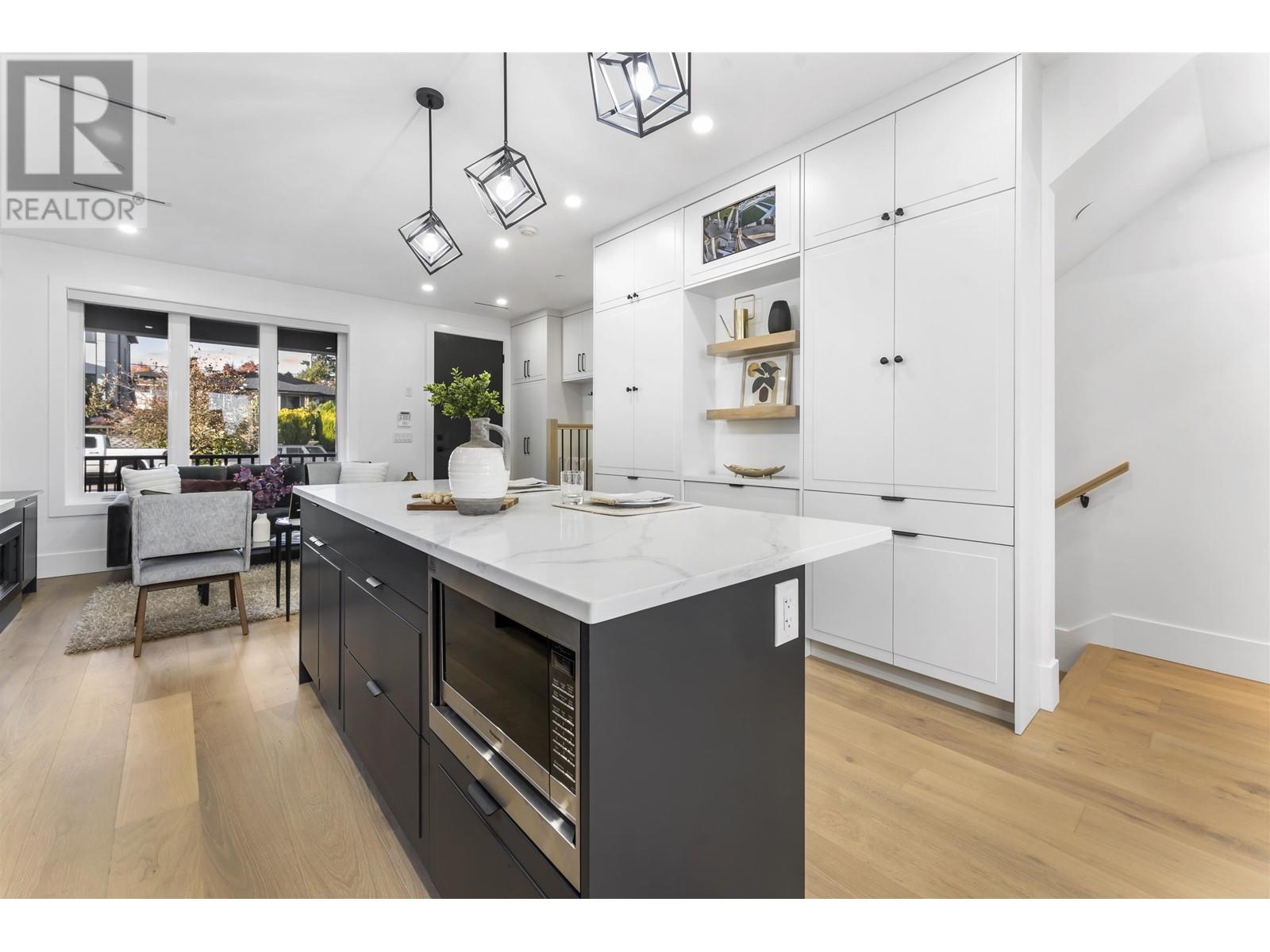 1552 E 60th Avenue, Vancouver, British Columbia  V5P 2H3 - Photo 13 - R2824012