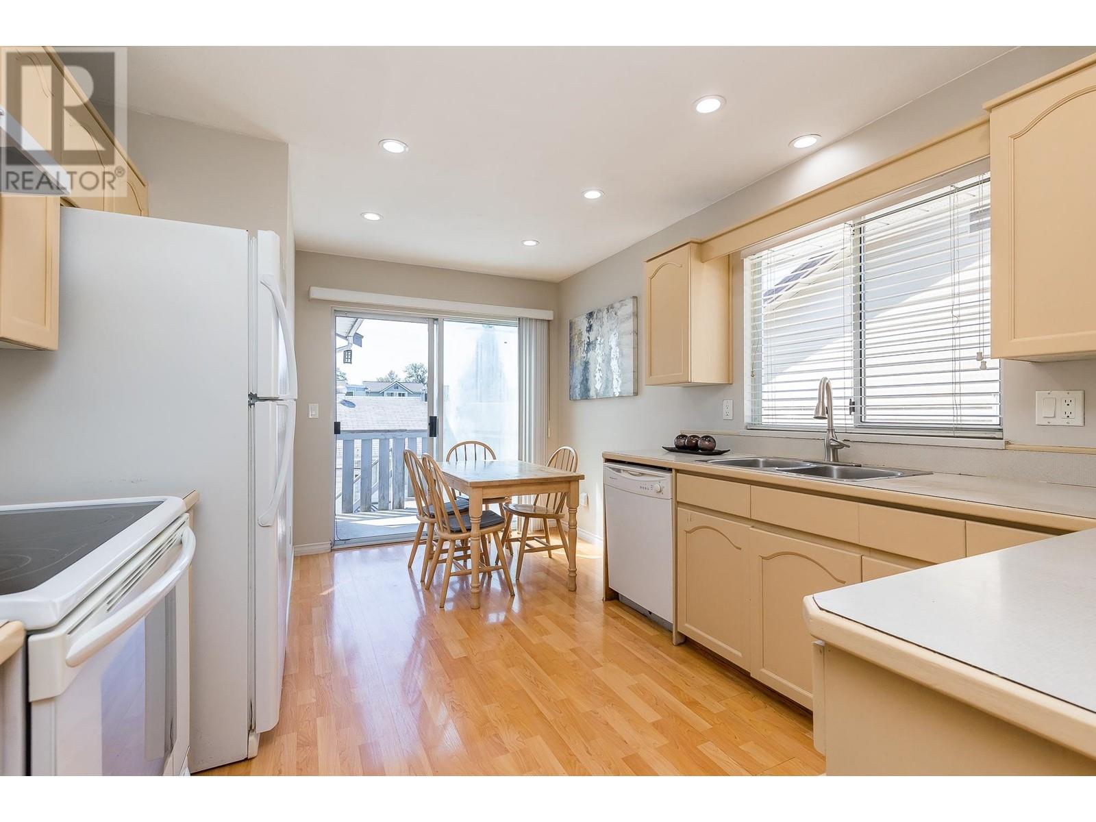 12401 Edge Street, Maple Ridge, British Columbia  V2X 0B3 - Photo 5 - R2823739