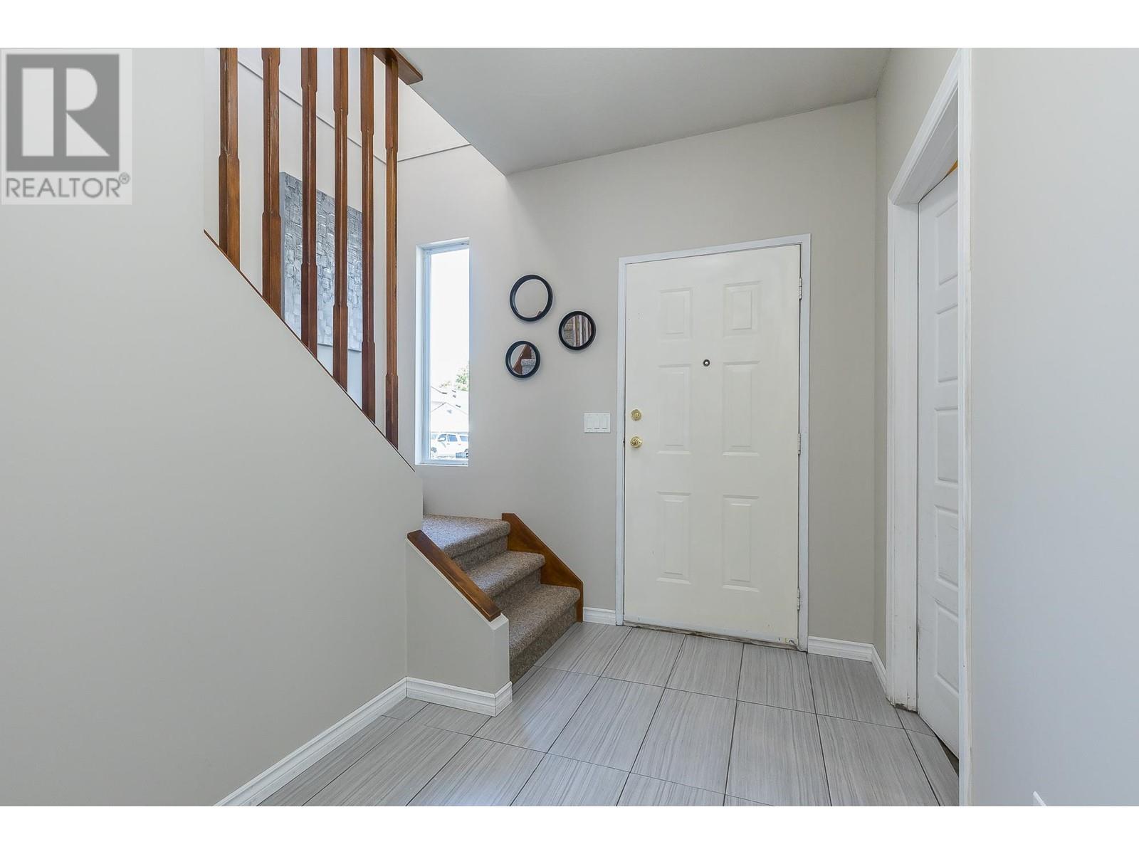 12401 Edge Street, Maple Ridge, British Columbia  V2X 0B3 - Photo 4 - R2823739