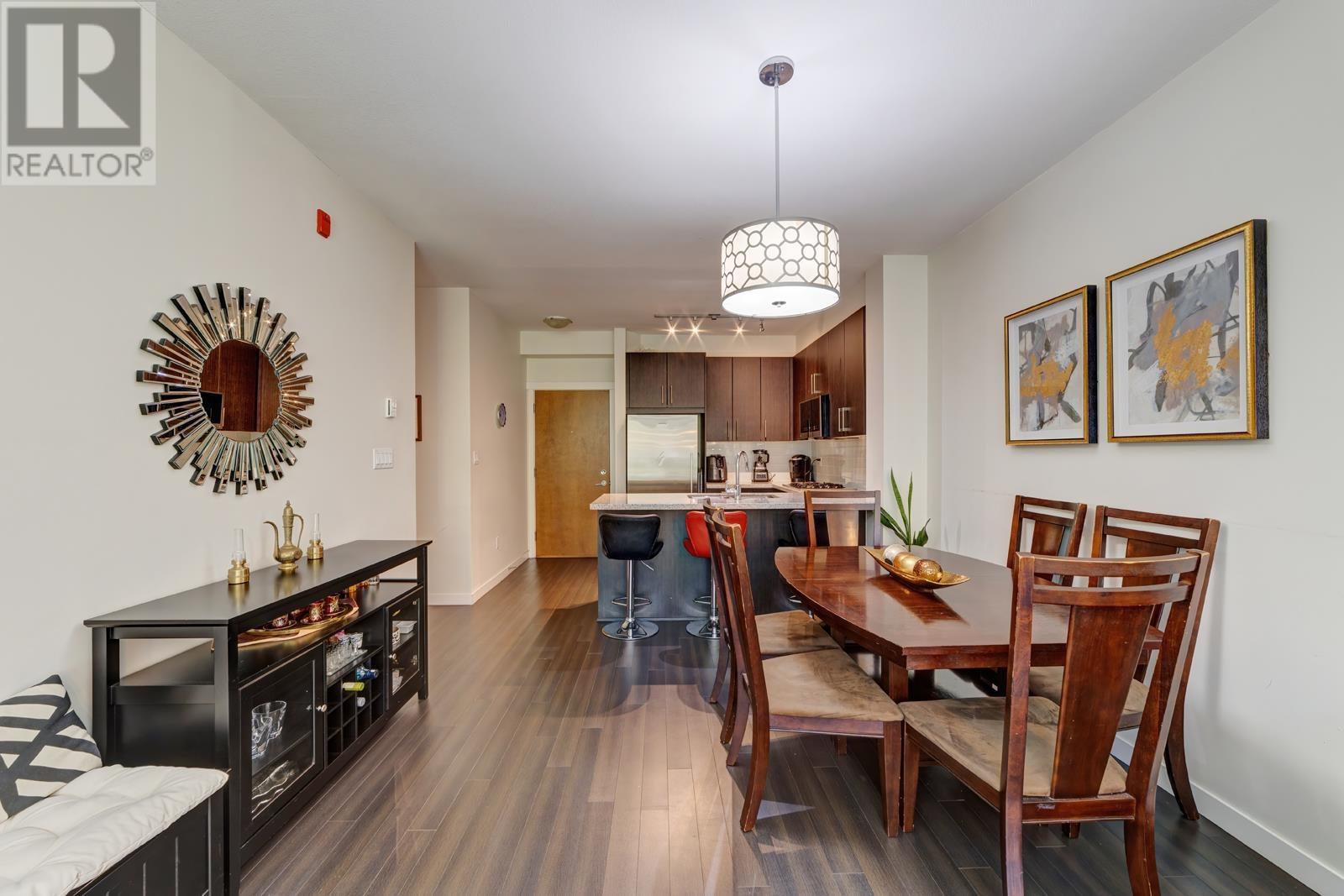 205 139 W 22nd Street, North Vancouver, British Columbia  V7M 0B5 - Photo 2 - R2823998