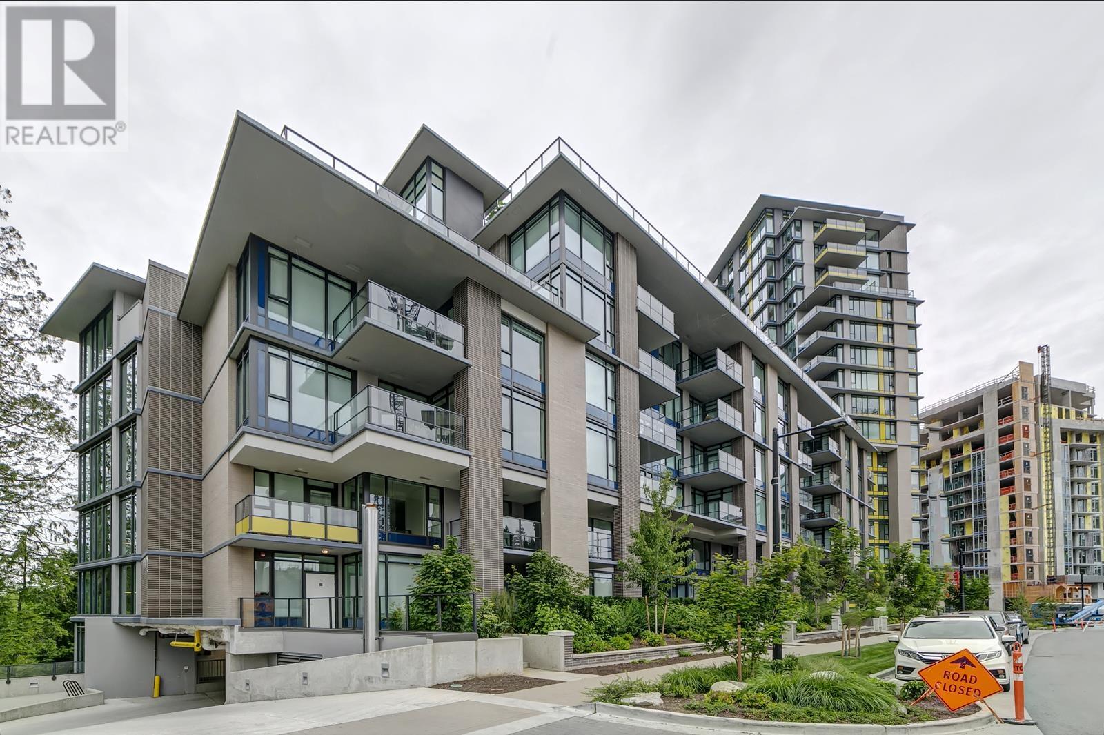 701 8850 University Crescent, Vancouver, British Columbia  V5A 4Y8 - Photo 2 - R2823374