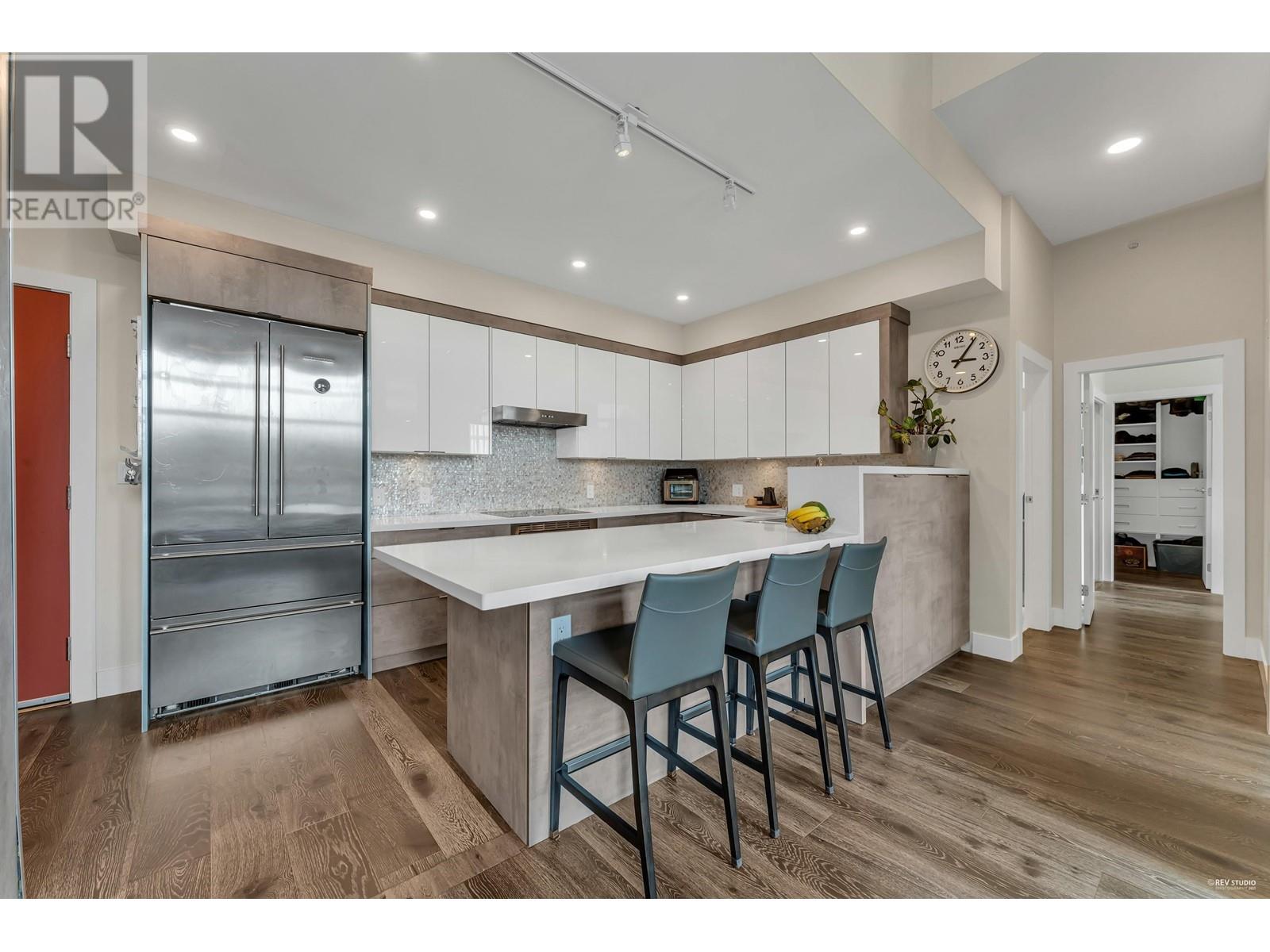 506 3602 Aldercrest Drive, North Vancouver, British Columbia  V7G 0A2 - Photo 4 - R2823995