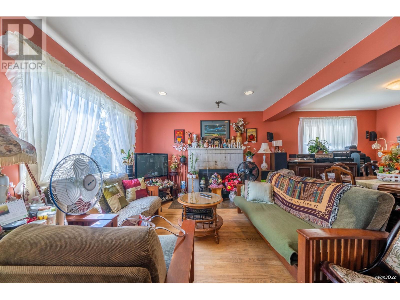 413 Garrett Street, New Westminster, British Columbia  V3L 3S1 - Photo 5 - R2822327