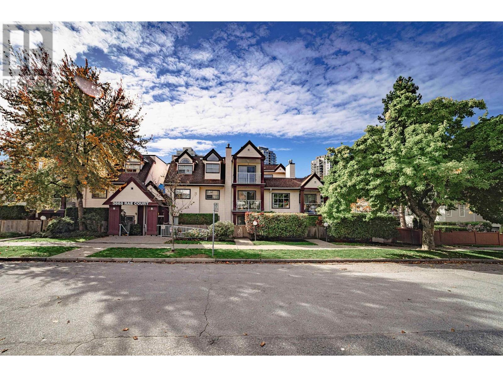 304 3668 RAE AVENUE, vancouver, British Columbia