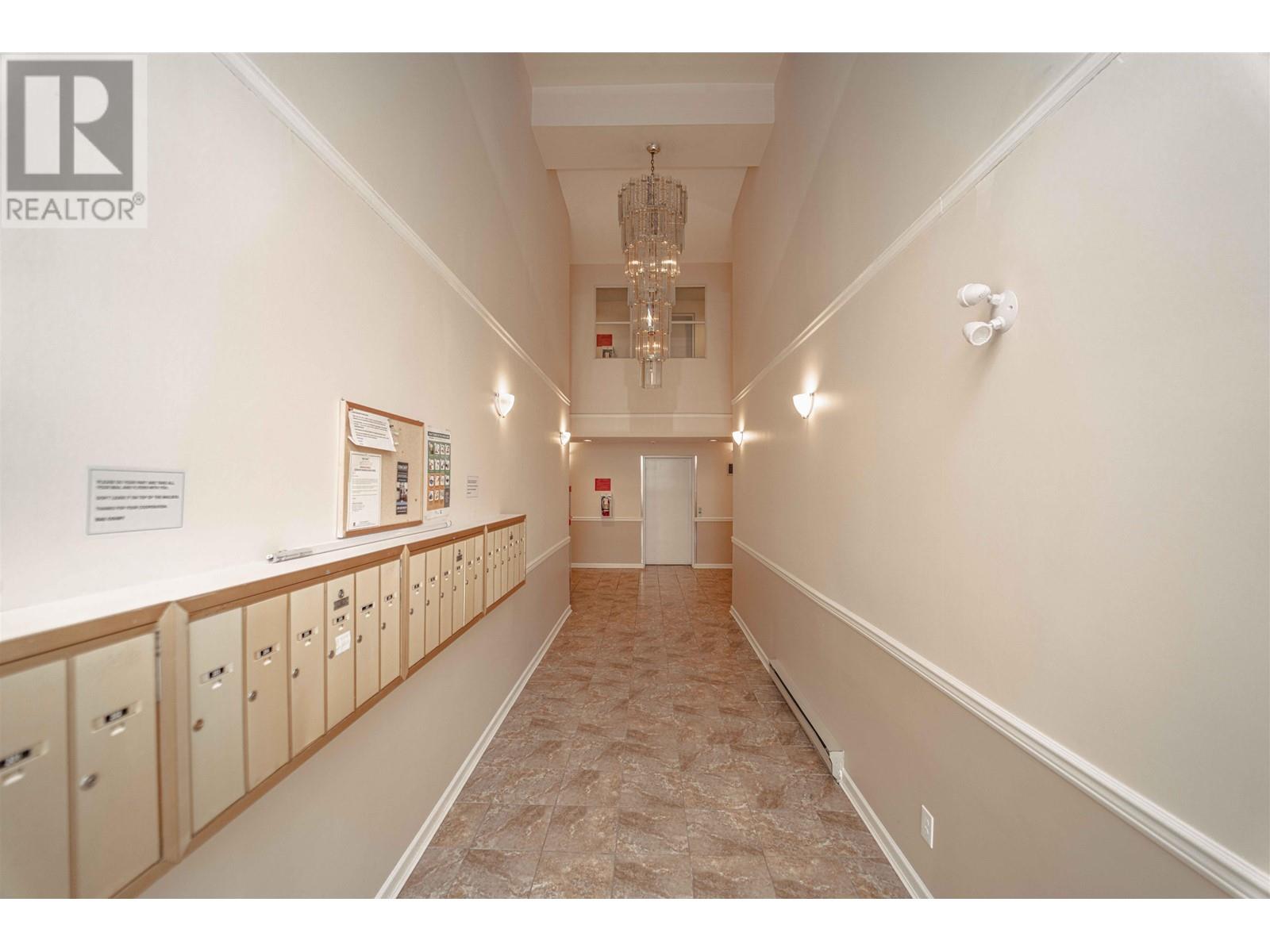 304 3668 Rae Avenue, Vancouver, British Columbia  V5R 6A7 - Photo 4 - R2822826