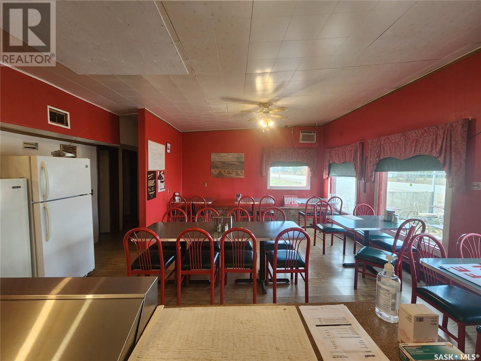 Hi-Way Cafe, Eyebrow, Saskatchewan  S0H 0C8 - Photo 43 - SK948534