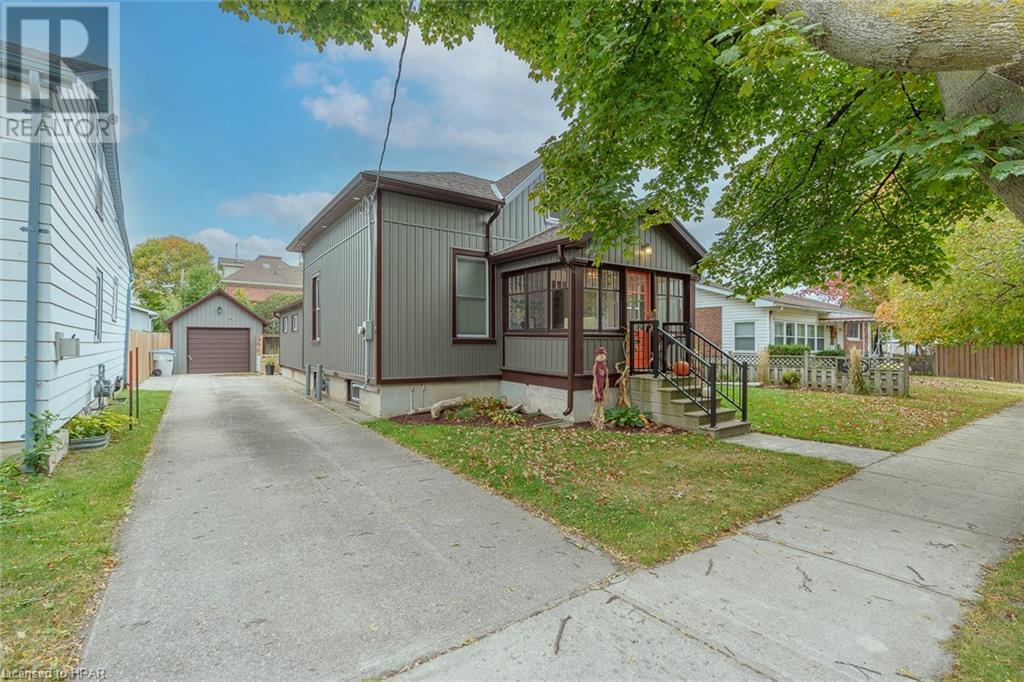 121 Quebec Street, Goderich, Ontario N7A 2G6 (26164433) Benchmark