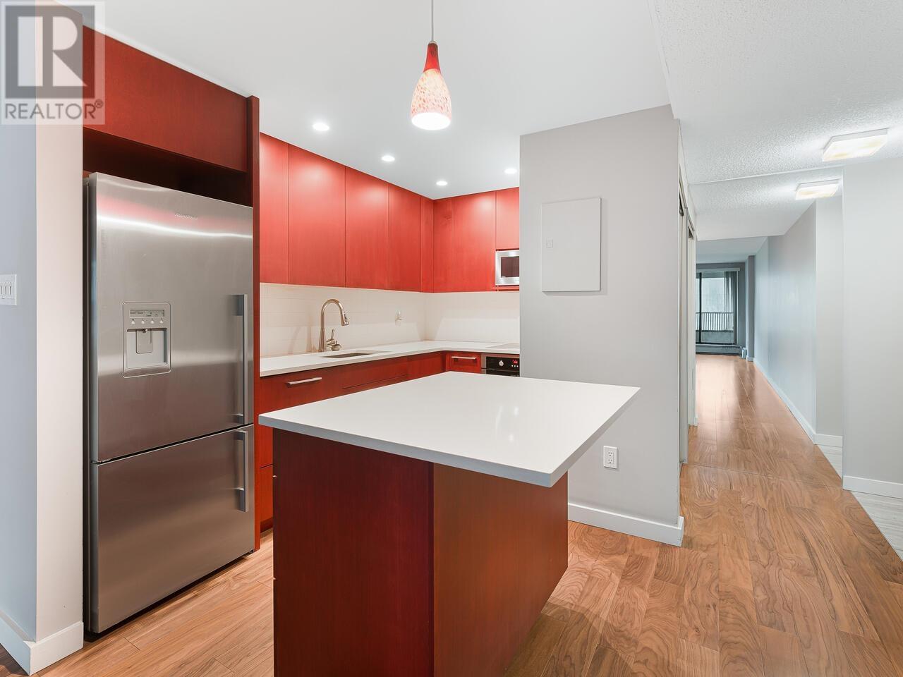 303 4194 Maywood Street, Burnaby, British Columbia  V5H 4E9 - Photo 5 - R2823703