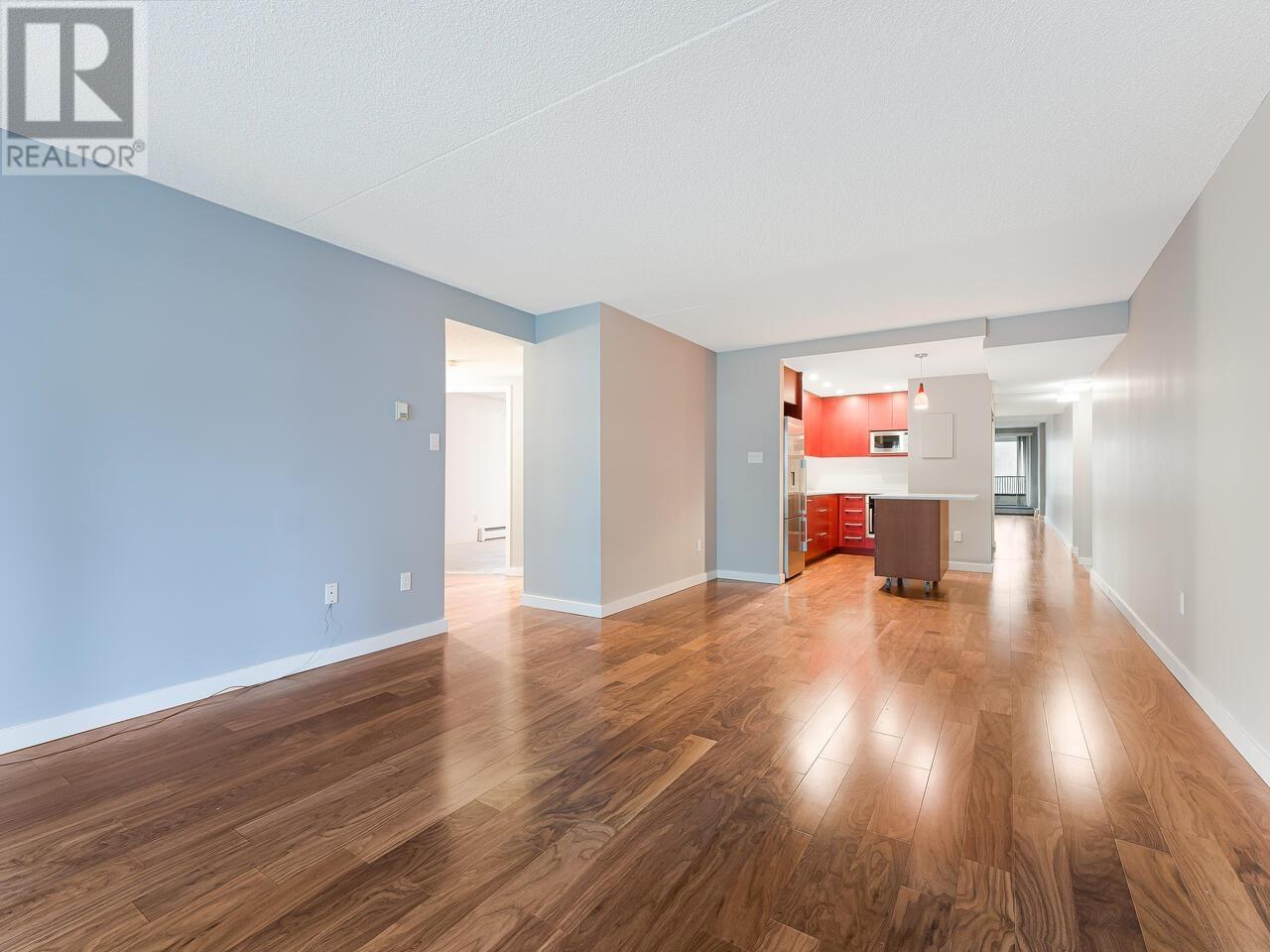 303 4194 Maywood Street, Burnaby, British Columbia  V5H 4E9 - Photo 3 - R2823703